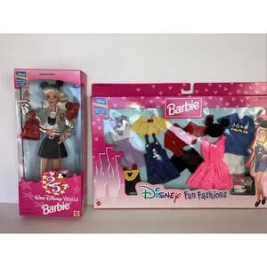 LOT OF VINTAGE 96’ MATTEL DISNEY FUN FASHIONS BARBIE DOLL & OUTFITS NEW SEALED